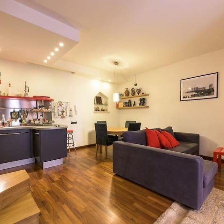Traditional Apartment In Old City Bari Esterno foto