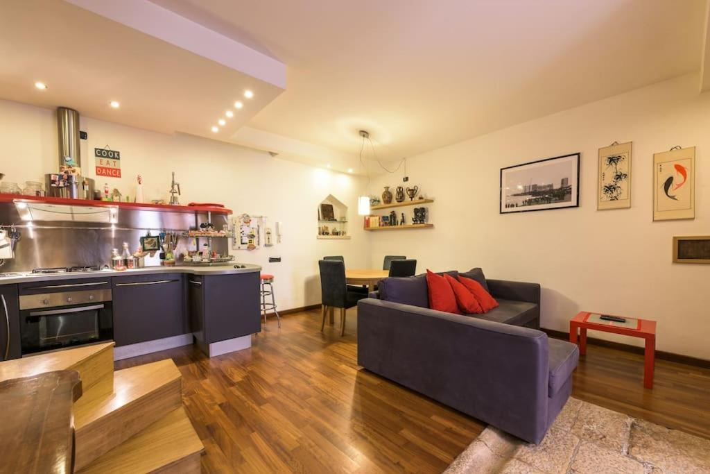 Traditional Apartment In Old City Bari Esterno foto