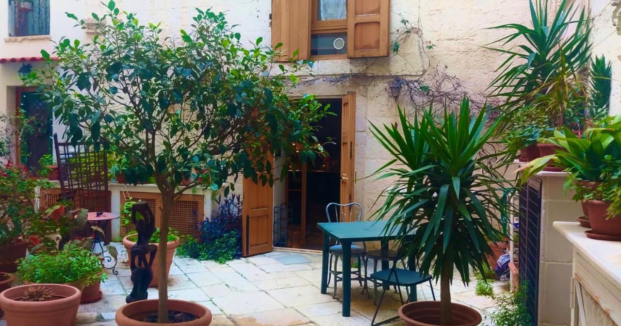 Traditional Apartment In Old City Bari Esterno foto