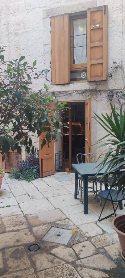 Traditional Apartment In Old City Bari Esterno foto